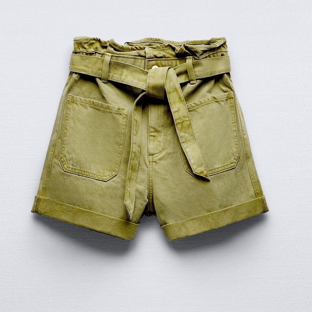 Zara Green Denim Baggy‎ Paperbag Raw Hem Shorts with Belt